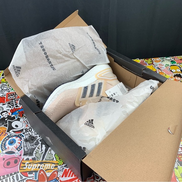 Adidas Ultraboost 20 Parley Tan Size 11 Womens - Picture 13 of 15